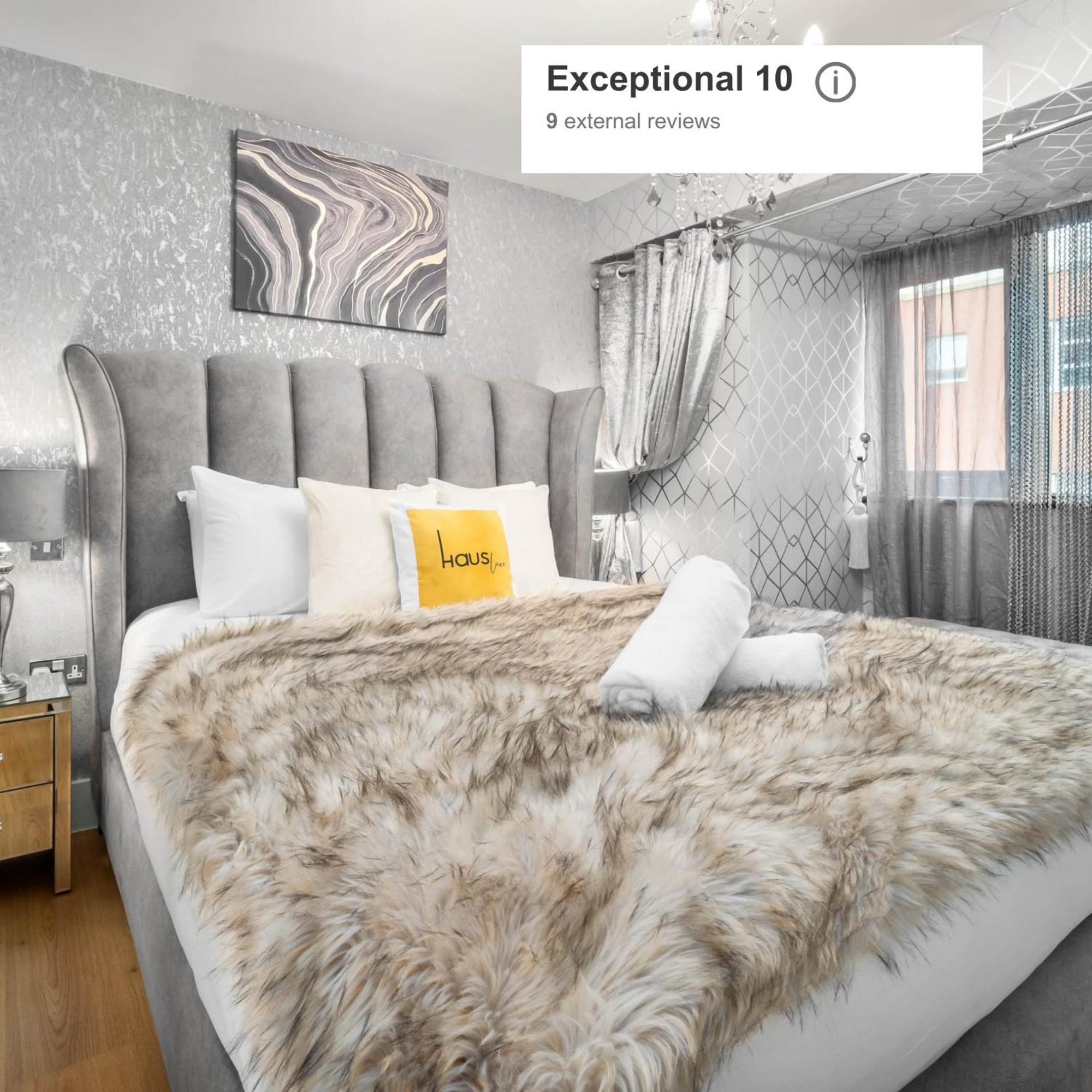 Luxury 1 Bed Flat With Parking 11K - Top Rated - Netflix - Wifi - 70 Inch Smart Tv - Birmingham City Centre - Tv In Bedroom - Top Rated 외부 사진